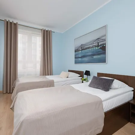 Apartment Stylish With A Balcony In Close To The Airport By Renters *